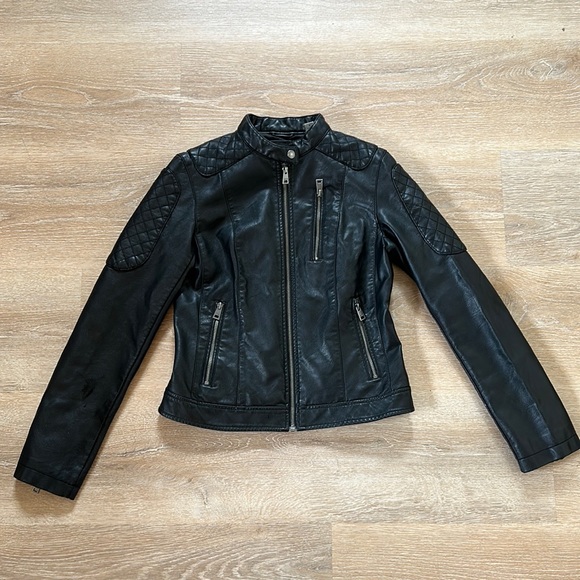 Black leather Levi Jacket (MAKE ANY OFFER) - Picture 1 of 7